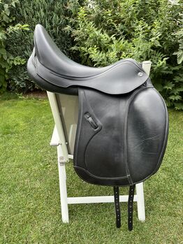 Prestige Venus Style D 18“ Sitz Prestige Prestige Venus Style D Nero 18/32 A00 M IMB FP ST +2D V GR