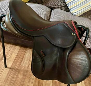 Silhouette Charlesworth jump saddle Silhouette  Charlesworth 