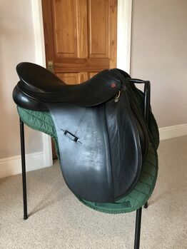 Albion GP Black leather saddle size 18” MM Albion General purpose K2