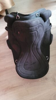 Baumloser Sattel HKM 18" HKM