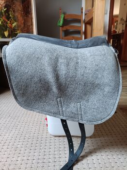 Filzsattel Isabel Steiner Filzsattel.de - für flachen Widerrist Isabel Steiner Saffa