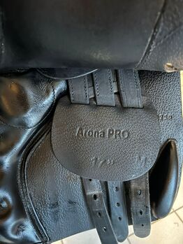 Springsattel 17 Zoll in schwarz Seabis  Arona pro 