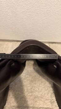 Springsattel Pferd Cheval de Luxe 17.5‘‘ Cheval de Luxe