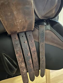 Ikonic Classic Evolution Springsattel 17 Zoll braun/rot Ikonic Ikonic Classic Evolution 