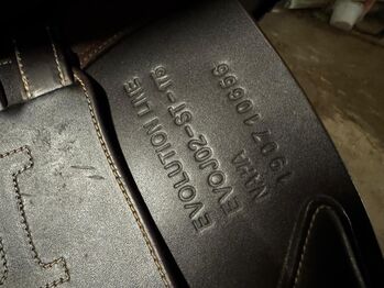 Ikonic Evolution Springsattel 17,5 /32 Ikonic 