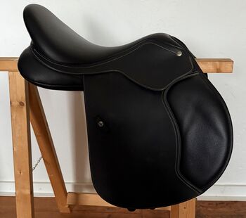 Wintec 500 Jump Springsattel/ 16,5 Zoll / HART System Wintec  500 Jump 