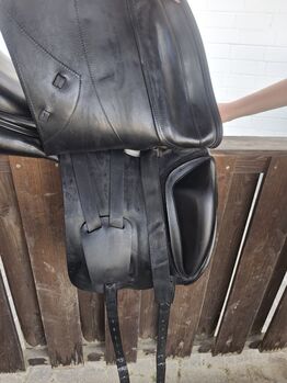 Amerigo Dressursattel 18 Zoll Amerigo  Pinerolo Classic