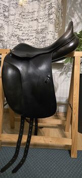 Amerigo Equipe La Belle Dressursattel 17,5 Zoll, Amerigo Equipe La Belle, Vanessa, Siodła ujeżdżeniowe, Kiel