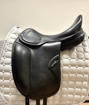 Amerigo Pasubio Dressursattel 17“, Amerigo Pasubio, Sabine W, Siodła ujeżdżeniowe, Königstein