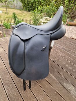 Neuwertiger Wintec Dressursattel 16,5", Wintec  500 Hart , Kathi, Siodła ujeżdżeniowe, Kirchwistedt