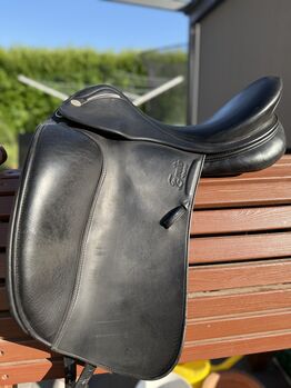 Dressursattel Prestige/Euroriding Emilio 17“, Prestige Emilio, Jessy, Siodła ujeżdżeniowe, Wienhausen