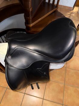 Prestige Melody Dressursattel - fast neu (17",KW33) schwarz Prestige Melody