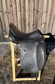 Tech1 Dressursattel 17 Zoll Tech1