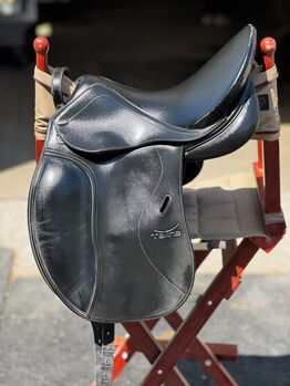Dressursattel Tekna 17 Zoll Tekna 