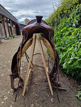 Sattel, Westernsattel, Ledersattel Deuber