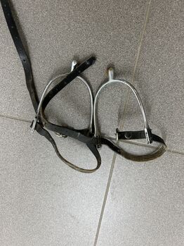 Small metal spurs, Katerina Mendes Da Silva, Whips, Luxembourg