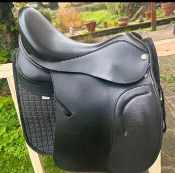 Sommer Opus 1, Sattel,  neuwertig Sommer Opus 1 Dressur