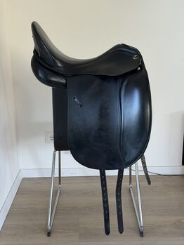 Sommer Remos Dolce Dressursattel 17,5, Sommer Remos Dolce, Rebecca, Dressage Saddle, Aachen