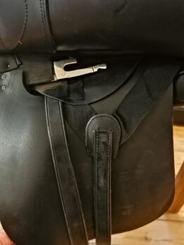 Sommer Remos Sattel XCross Dressage 17" Sommer Remos X Cross Dressage 