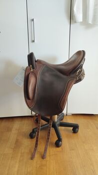 Sommer Spirit DS 17,5" braun helle Nähte, Sommer Spirit DS, Antonia S., Endurance Saddle, Hurlach