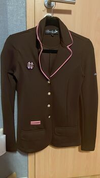 Spooks Jacket Braun Gr. S, Spooks, Vivien Mickan , Show Apparel, Neuenhaus 