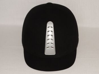 Sportlicher Samt Reithelm Größe 57 KNIGHTSBRIDGE AIR schwarz Reit-Helm ohne Unfall, KNIGHTSBRIDGE AIR, Anne, Reithelme, Wahrenholz