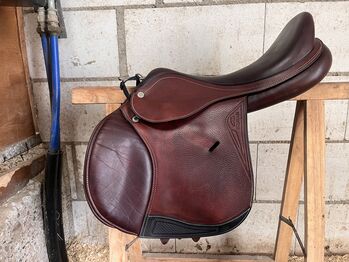 Springsattel Equiline 17 Zoll 2 Jahre alt, Equiline  E5 + extra Ausstattung , Jessica , Springsattel, Achern 