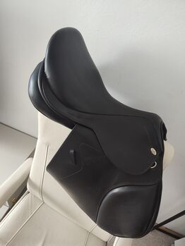Jumping saddle Kentaur Perseus SP 17,5 / 2 black Kentaur Perseus SP