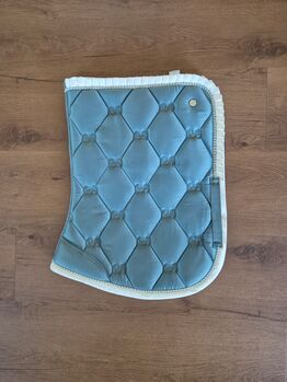 Springschabracke PS of Sweden Ruffle blau mit Perlen, PS of Sweden Ruffle Pearls, Marisa, Schabracken, Burgsinn