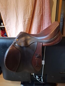Springsattel Ikonic Elite, Ikonic  Elite v2, Th.R, Jumping Saddle, Feldatal