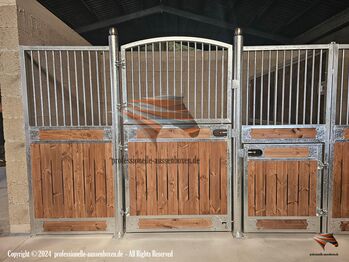 Pferdebox Premium Stallfront & Trennwand | Boxenstall vom Hersteller, Aussenboxen Sp. z o.o (GmbH) Pferdebox - Premium Stallfront & Trennwand, Boxenstall und Innenstall, AUSSENBOXEN (AUSSENBOXEN Sp. z o.o.), Stabilne maty, Wałcz
