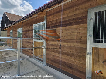 Stallbau Top-Qualität Pferdestall bauen & Außenboxen, Offenstall & Paddockbox kaufen AUSSENBOXEN PFERDESTALL - PFERDEBOXEN - STALLUNGEN