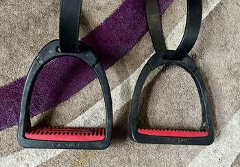 Horse stirrups