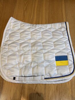 Stride Equestrian Saddle Pad – White – Used Stride Equestrian