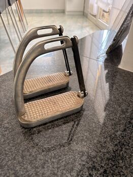 Sicherheitssteigbügel, Vanessa, Siodło akcesoria, Blonay