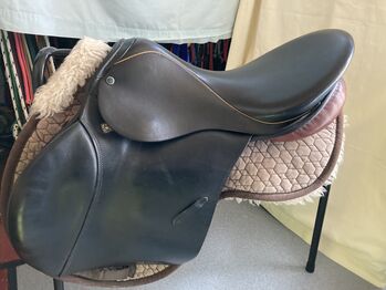 STUBBEN, black , 17 inch, Stubben, Pat Ideson, All Purpose Saddle, Lancaster