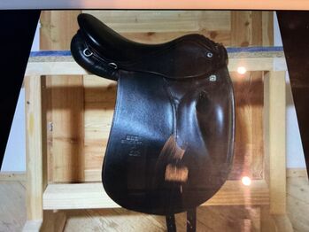 Stübben Dressursattel Portos1, Stübben Portos1, Jager Brigitte, Dressage Saddle, Armschlag 