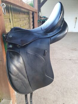 Stübben Euphoria Dressursattel 17,5" KW 32 schwarz, Stübben Euphoria, Nadine, Dressage Saddle, Kenzingen 