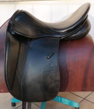 Stübben Maestoso de luxe Dressursattel 18" / KW 30 - Top Zustand, Stübben Maestoso de luxe, Julia, Dressage Saddle, Alsfeld