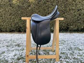 Stübben Maestroso de Luxe 17,5 Zoll, Stübben  Maestroso de Luxe, Jasmin , Dressage Saddle, Ottobrunn 