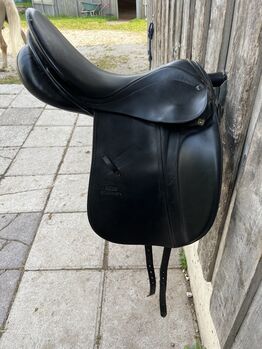 Stübben Tristan 17,5 Zoll 31 Kammerweite, Stübben Tristan, Emelie Eckhart, Dressursattel, Grünau im Almtal