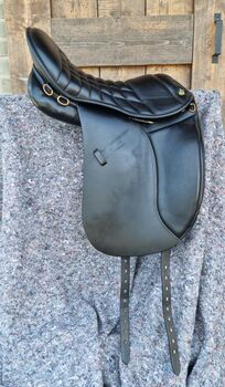 Zwart Massimo Trail zadel met franse kussens, Massimo Trail, Sare, Dressage Saddle, Peer