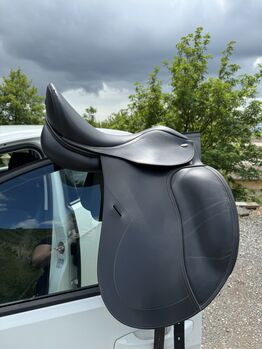 Verkaufe Dressursattel Tekna Smooth Dressage S-Line 17‘, Tekna Smooth Dressur S-Line, Vanessa, Dressage Saddle, Pfaffen-Schwabenheim