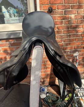 Tekna Dressage Sadle Tekna