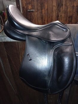 Tekna Letek Dressursattel 17 Zoll, Tekna Smooth S-Line, Nadin Söhl, Dressage Saddle, Geestland