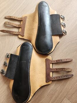 Tendon boots, Brigitte, Tendon Boots, Abbotsford