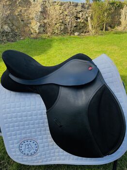 Thorowgood T4 Black 17” MGP Saddle, Thorowgood, Karen , Vielseitigkeitssattel (VS), St Asaph 