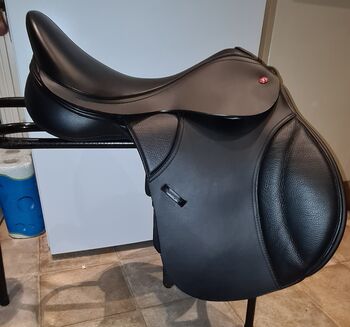 Thorowgood t8 compact gp, Thorowgood  T8 compact, caroline stedman, All Purpose Saddle, FROME