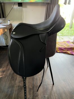 Thorowgood T8 High Wither Dressursattel – Neu / Unbenutzt, Thorowgood T8 Moveable Block - High Wither, Nathalie den Boer, Dressage Saddle, Driekoor
