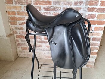 throwgood dressursattel 17/17.5 zoll, throwgood Dressursattel, Annika , Dressage Saddle, St.veit/gölsen